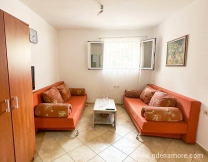 Vukadinovic House, , private accommodation in city Budva, Montenegro - Dnevni boravak